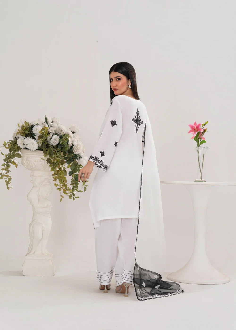 WHITE CHARM (FARSHI SHALWAR) 3PCS-Haram Store